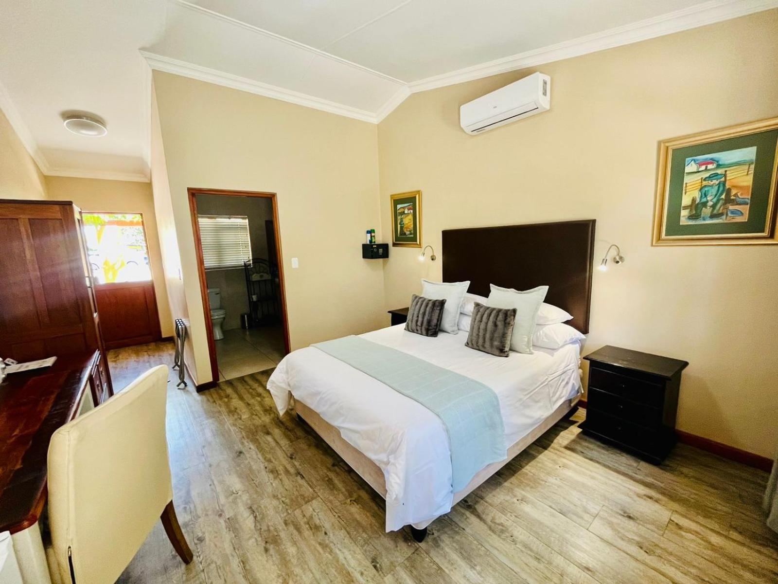 17 On Bird Guest House Beaufort West Exterior photo