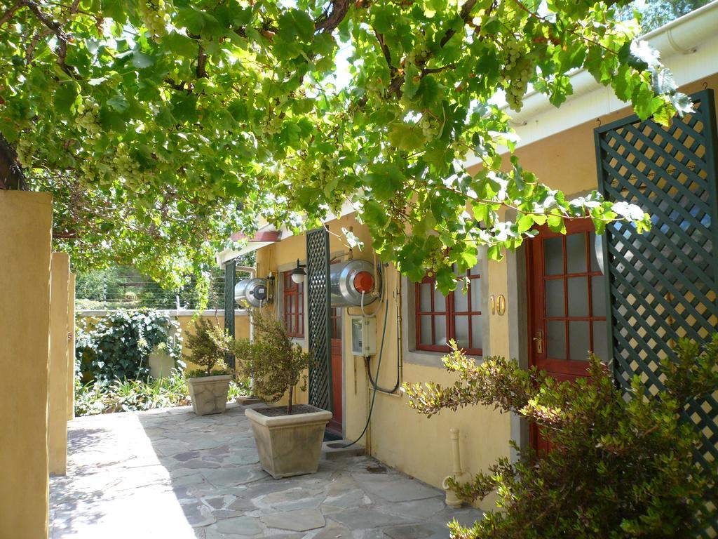 17 On Bird Guest House Beaufort West Exterior photo